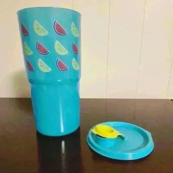 Tupperware  Tabletop Tumbler with lid 875ml /30 oz ...watermelon - Picture 1 of 5